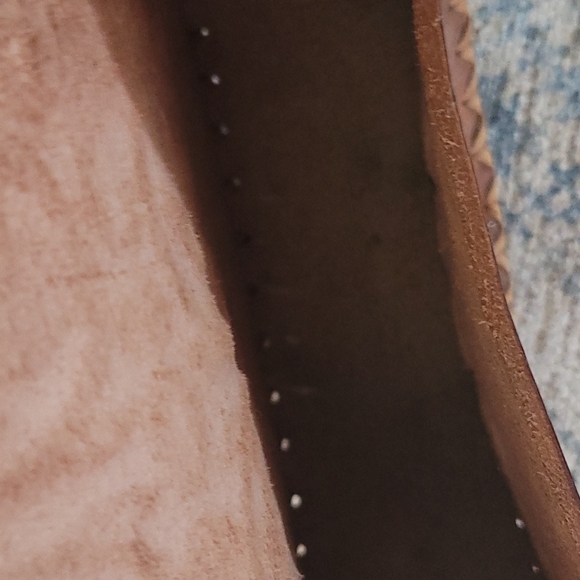 Hand Tooled Vintage Leather Bag - Picture 7 of 16